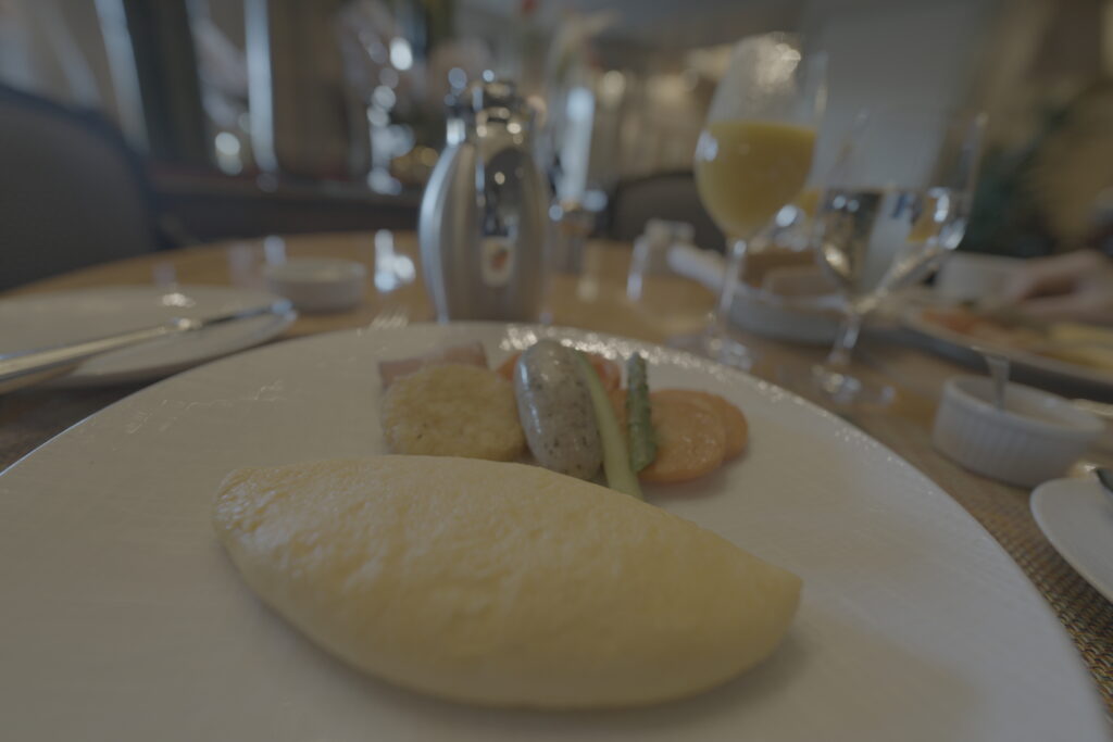 椿山荘の朝食オムレツ
